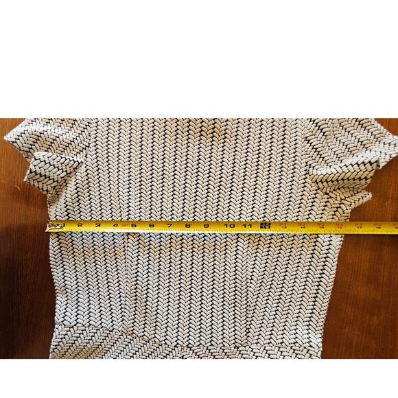 J McLaughlin Black White Geometrical Dress, Sz S, Excellent Cond - Picture 6 of 8